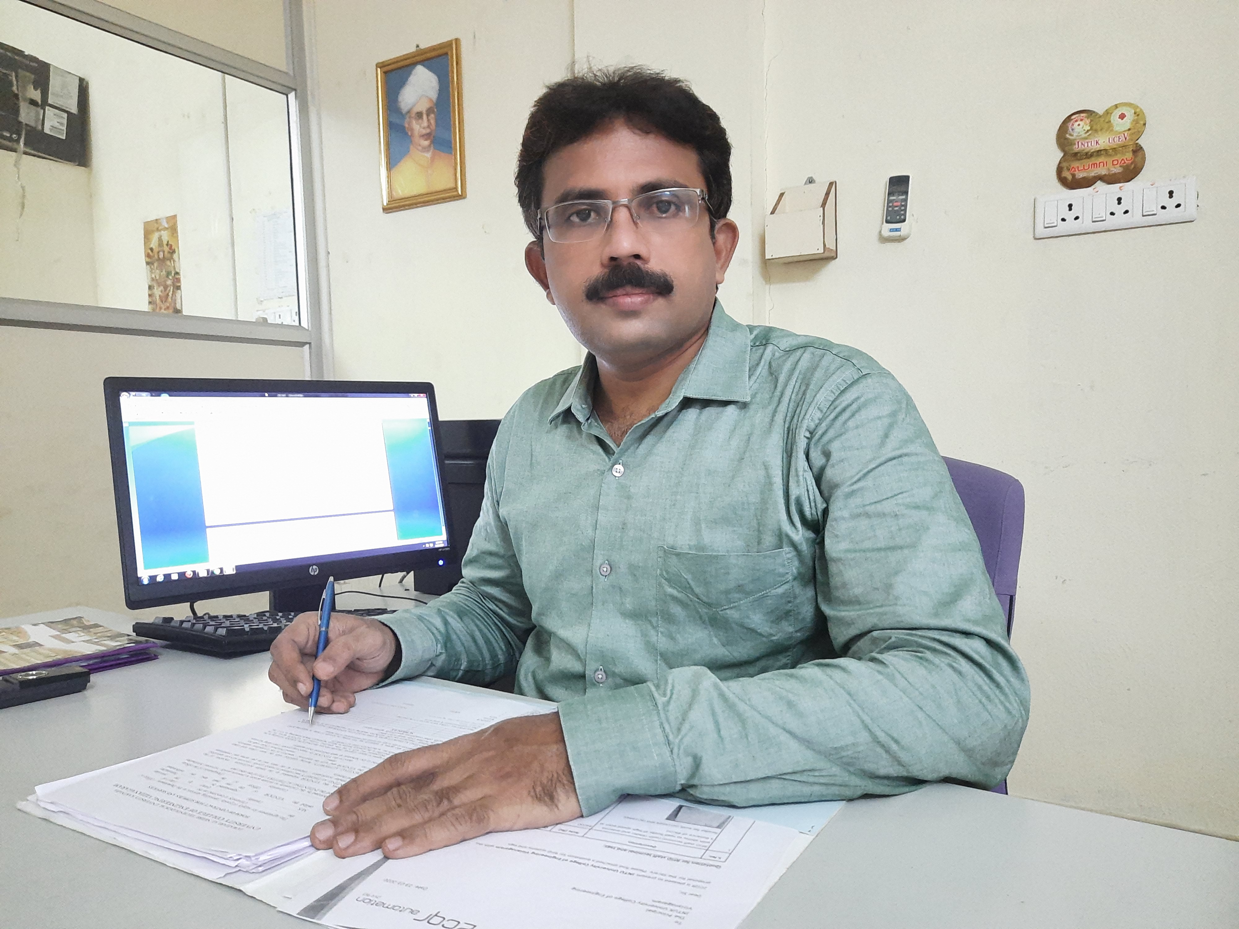 Dr. Shaik Kalesha Vali